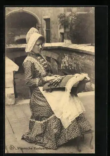 AK Dentelliere Flamande, Hausfrau klöppelt