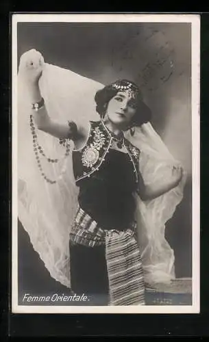 AK Femme Orientale, Danseuse