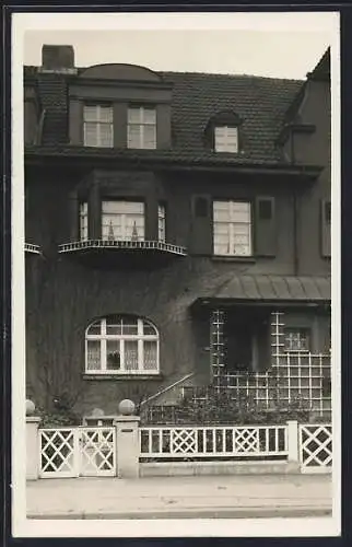 AK Köln-Sülz, Haus Asbergplatz 3, von der Strasse gesehen