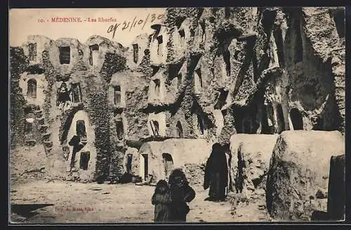 AK Médenne, Les Rhorfas