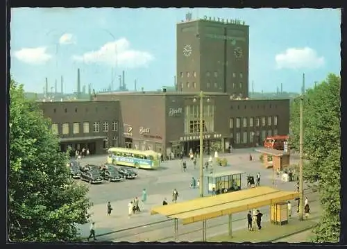 AK Oberhausen / Rheinland, Strassenbahnhaltestelle am Hauptbahnhof