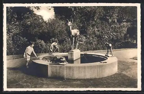 AK Bremen, Hildebrandt-Brunnen am Wall, Blumenschule