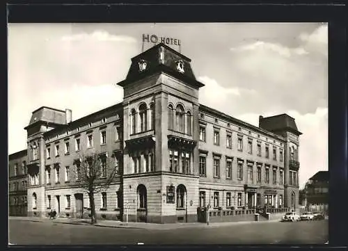 AK Köthen / Anhalt, Bahnhofs-Hotel HO, Strassenpartie