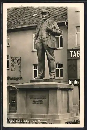 AK Eisleben, Lenin-Denkmal vor einem Gasthaus