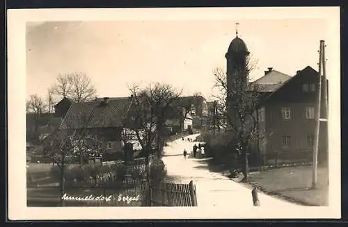 AK Ammelsdorf /Erzgeb., Strassenpartie an der Kirche