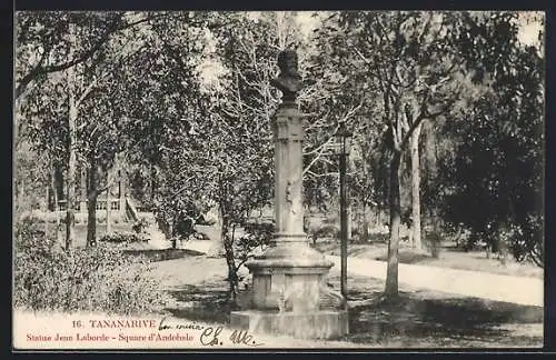 AK Tananarive, Statue Jean Laborde, Square d`Andohalo