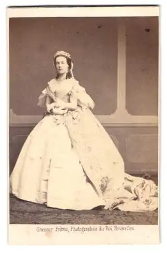 Fotografie Ghemar Frères, Bruxelles, Portrait Erzherzogin Maria Henriette von Österreich, Königin der Belgier
