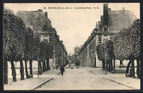 AK Richelieu /I.-et-L., La Grande Rue