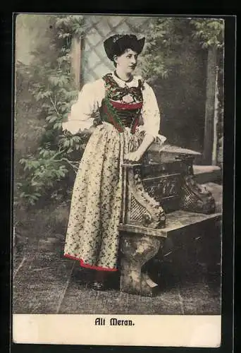 AK Meran, Meranerin in Alt-Meraner Tracht