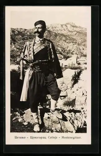 AK Cetinje, Montenegriner in Tracht