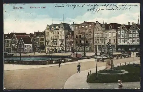 AK Emden / Ostfriesland, Partie am Delft, mit Denkmal