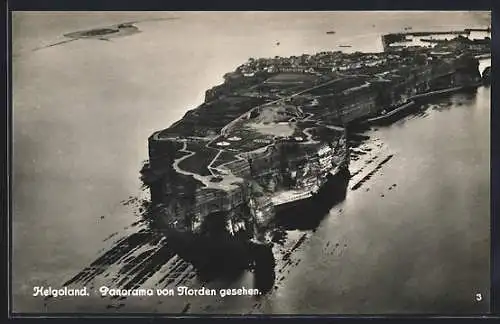 AK Helgoland, Panorama der Insel vom Norden gesehen, Luftbild