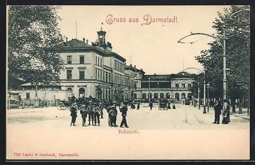 AK Darmstadt, Kutschen vor dem Bahnhof