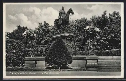 AK Frankfurt /Oder, Partie am Kaiser-Wilhelm-Denkmal