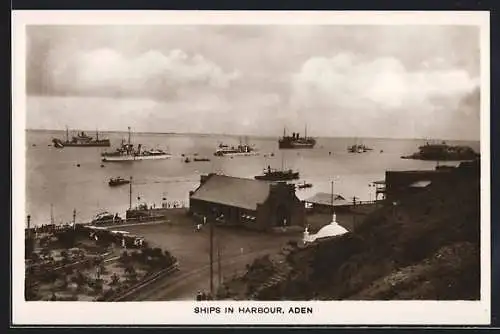 AK Aden, ships in harbour