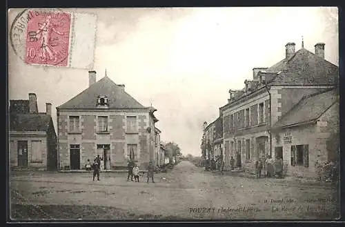 AK Pouzay /I.-et-L., La Route de Trognes