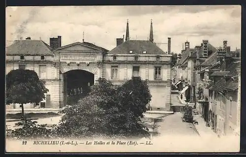 AK Richelieu /I.-et-L., Les Halles et la Place, Est