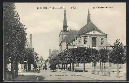 AK Richelieu /I.-et-L., L`Eglise et la Porte du Loudun