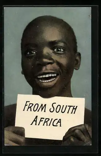 AK South Africa, Junger Mann mit Schild From South Africa