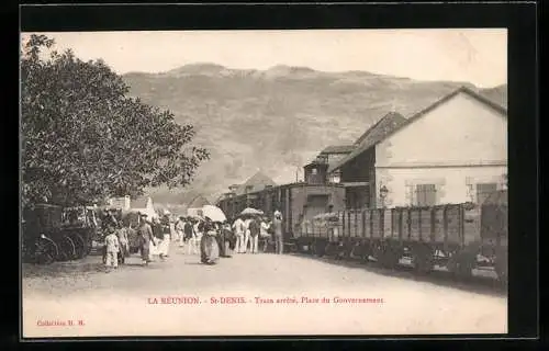 AK St. Denis, Train arreté, Place du Gouvenrement