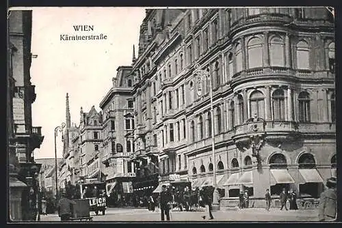 AK Wien I, Kärntnerstrasse, eine Strassenbahn unter wegs auf der Strasse