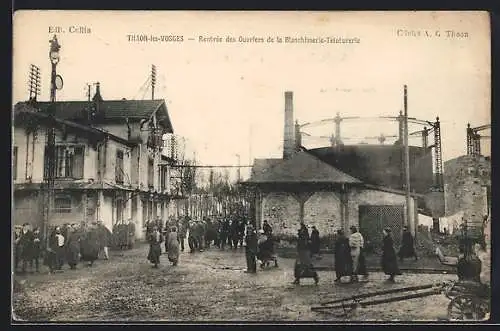 AK Thaon-les-Vosges, Rentrée des Ouvriers de la Blanchisserie-Teinturerie