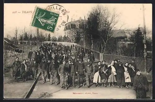 AK Thaon-les-Vosges, Rentrée d`Usine