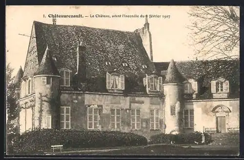 AK Chateaurenault, Le Chateau, avant l`Incendie du fevrier 1907