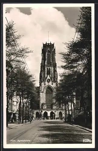 AK Köln-Neustadt, Strassenblick zur Agneskirche