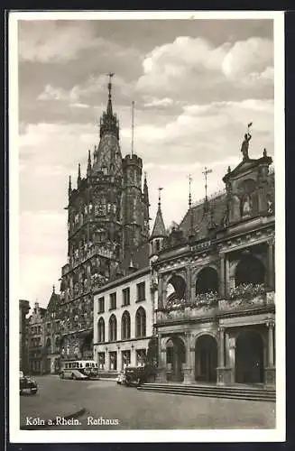 AK Köln a. Rh., Rathaus, davor ein Bus