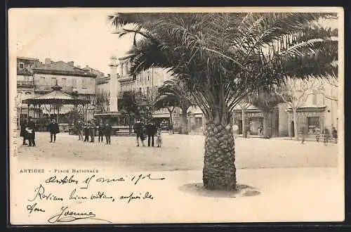 AK Antibes, Place Nationale, Palme und Geschäfte