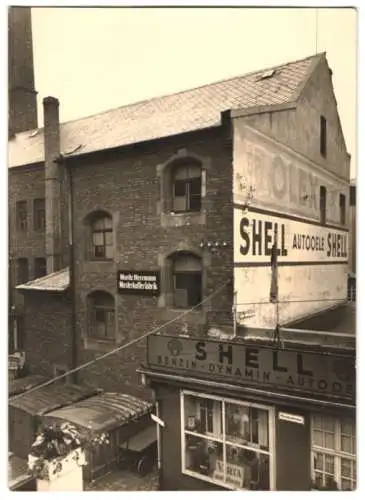 Fotografie Fr. Herr, Nürnberg, Ansicht Nürnberg, Shell - Tankstelle neben Musterkofferfabrik Moritz Herrmann