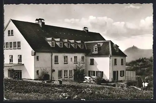 AK Bad Honnef /Rh., Jugendherberge mit Bergblick