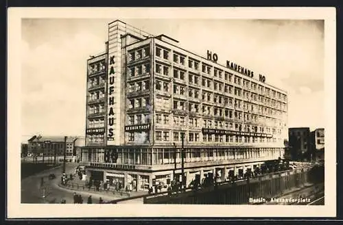 AK Berlin, Alexanderplatz, Blick auf das Kaufhaus der HO
