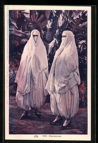 AK Zwei Araberinnen mit Vollverschleierung