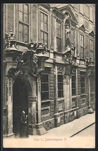 AK Wien, Torwächter in Uniform an der Johannesgasse 15