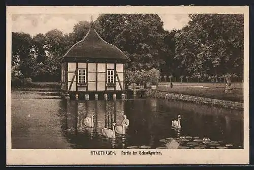 AK Stadthagen, Schlossgarten, Teichpartie mit Turmhäuschen