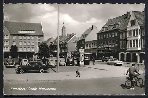 AK Emden / Ostfriesland, Auto auf der Neutorstrasse