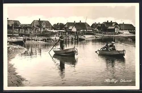 AK Hallig Oland, Boote am Hafen