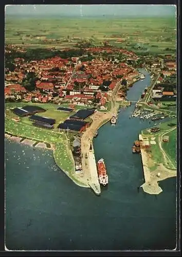 AK Glückstadt /Elbe, Hafeneinfahrt, Fliegeraufnahme