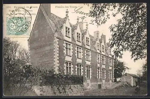 AK Plessis-les-Tours, Ruines du Châteaz de Lois XI, la facade