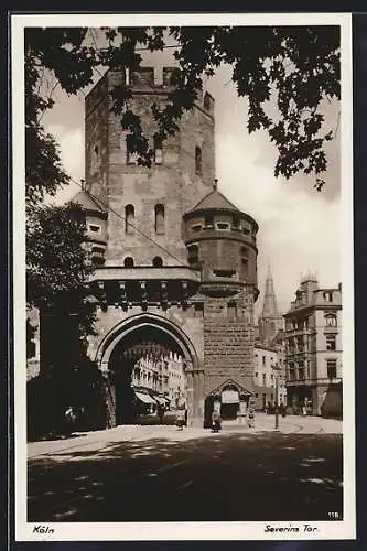 AK Köln a. Rh., Strassenpartie am Severins Tor