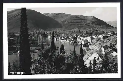 AK Trebinje, Ortsansicht aus der Ferne