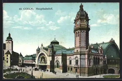 AK Köln, Hauptbahnhof von der Seitenansicht mit Leuten