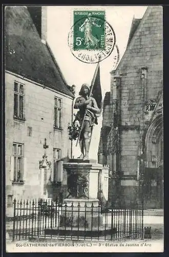 AK Ste-Catherine-de-Fierbois, Statue de Jeanne d`Arc