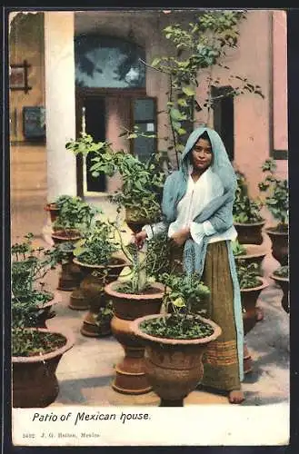 AK Mexico, Patio of a Mexican house