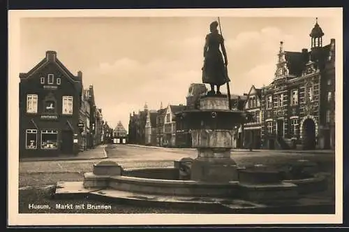 AK Husum / Nordsee, Markt mit Brunnen