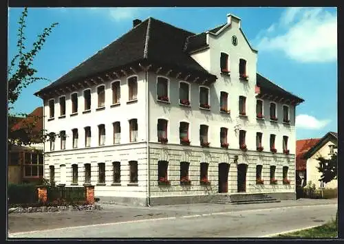 AK Günz / Memmingen, Brauerei-Gaststätte M. Laupheimer im Sonnenschein