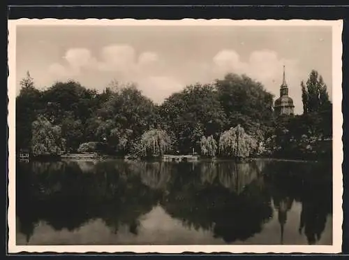 AK Lauchstädt, Teich im Park