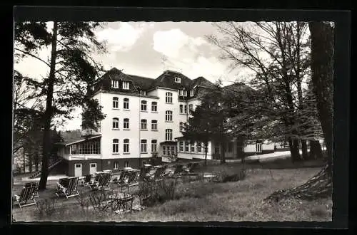 AK Wenzigerode ü. Wabern, Kurheim Haus Ebersberg mit Liegewiese